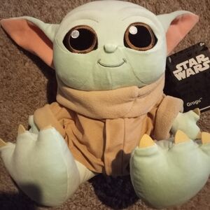 Star Wars Baby Yoda plush